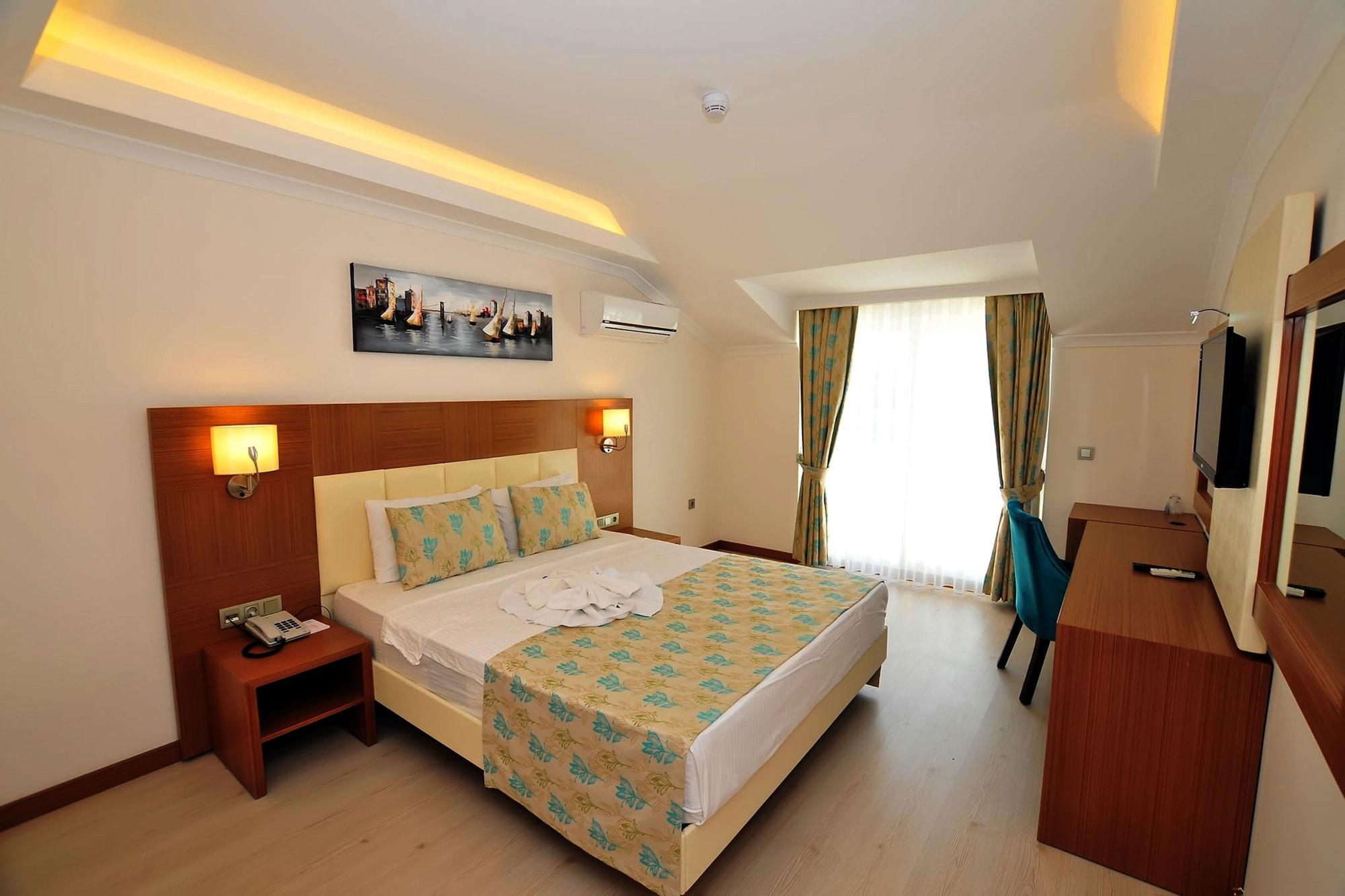 Yeniceri City Hotel Fethiye Exteriör bild