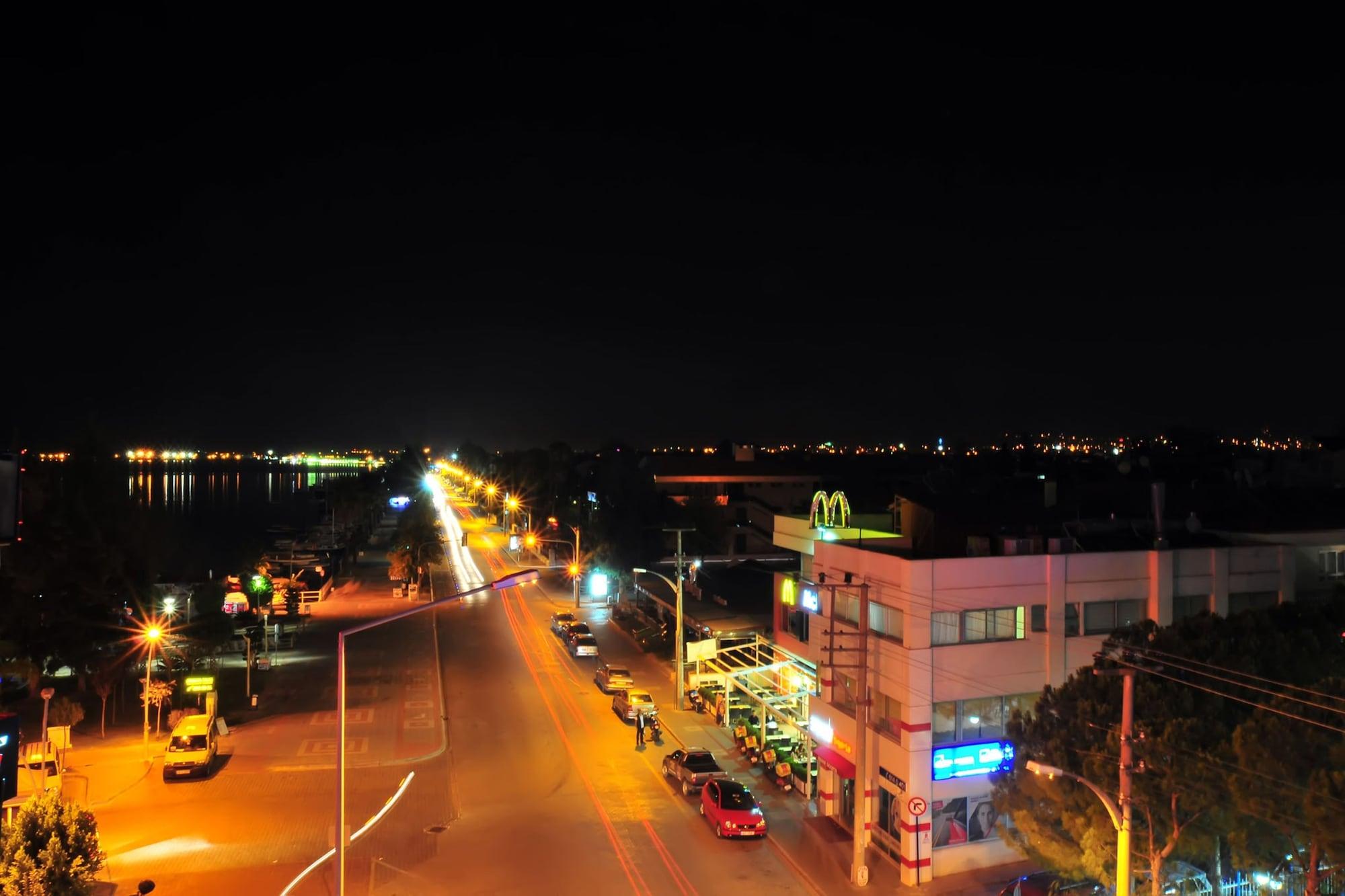 Yeniceri City Hotel Fethiye Exteriör bild