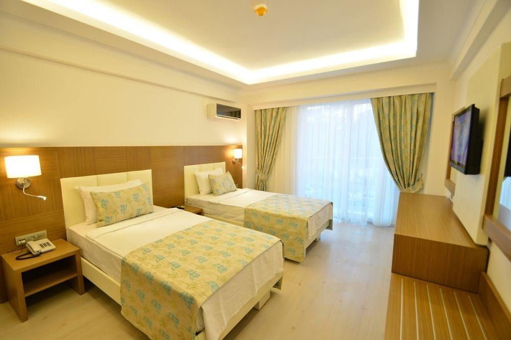 Yeniceri City Hotel Fethiye Exteriör bild