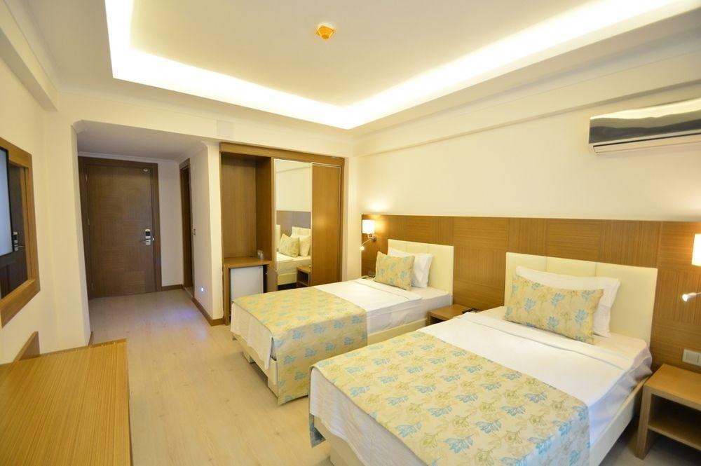 Yeniceri City Hotel Fethiye Exteriör bild